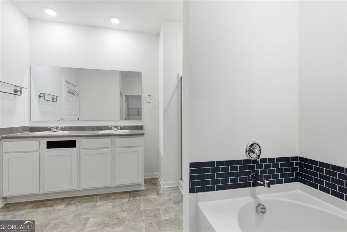 725 Whitman Lane Stockbridge - Photo 24