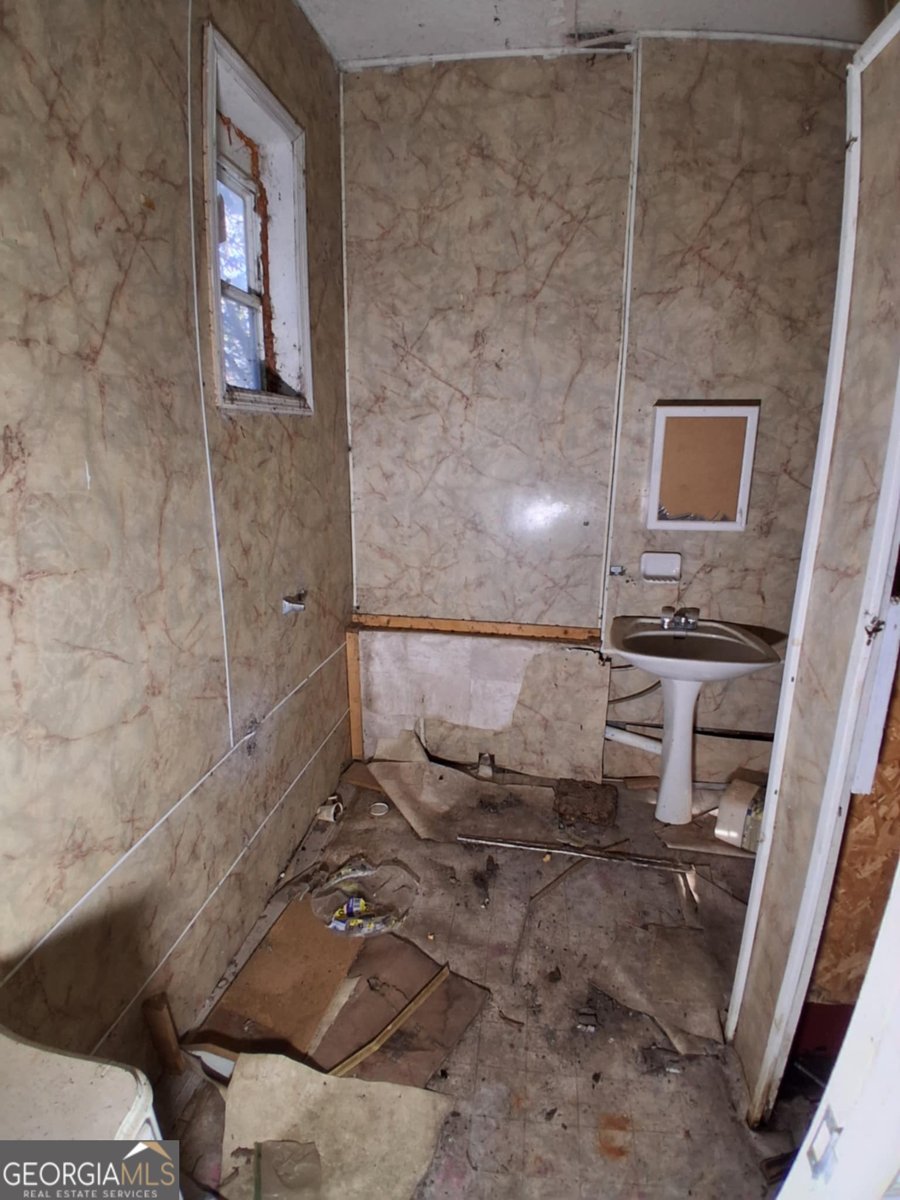 707 Tucker Avenue Waynesboro - Photo 12