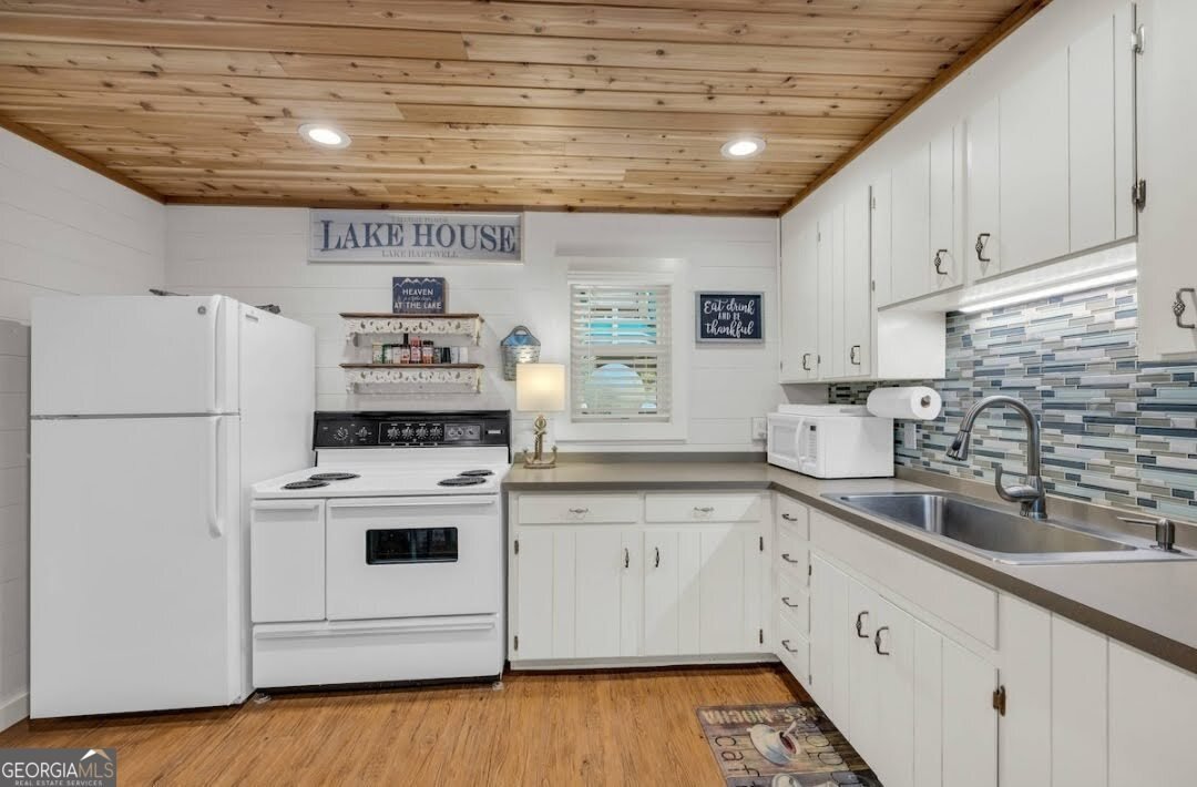 664 Port Bass Drive Fair Play - Photo 13