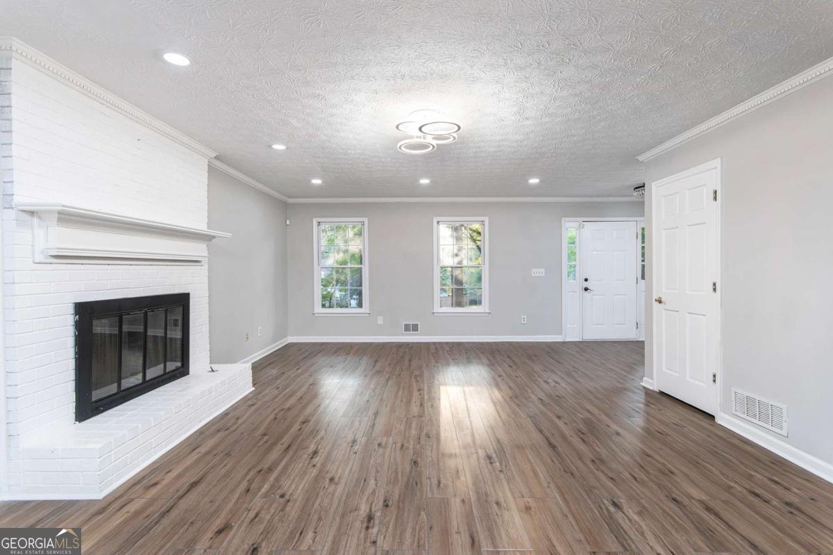 2910 Spring Ridge Circle Snellville - Photo 8