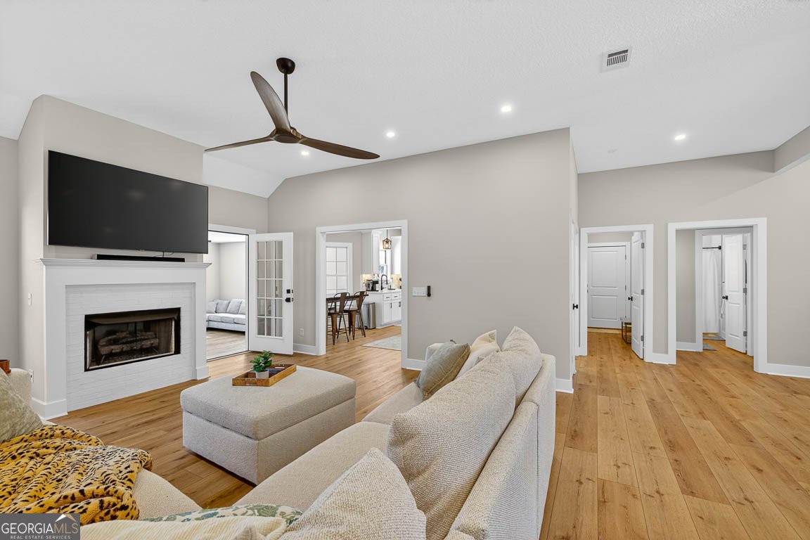 332 Edge Water Drive Brunswick - Photo 15