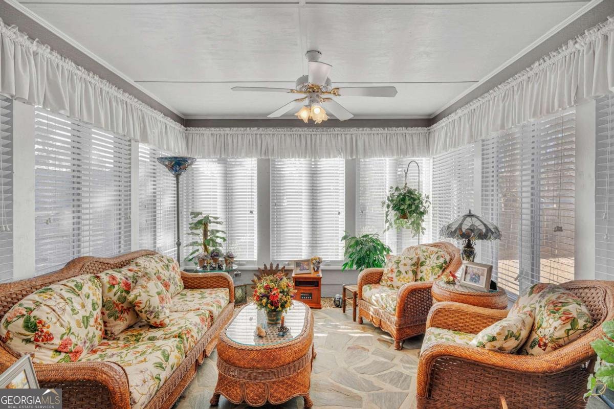 2340 Emerald Drive Loganville - Photo 17