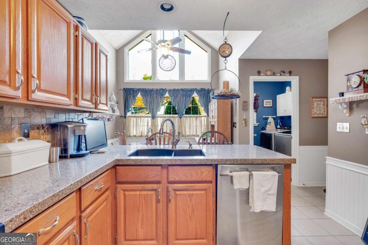 2340 Emerald Drive Loganville - Photo 24