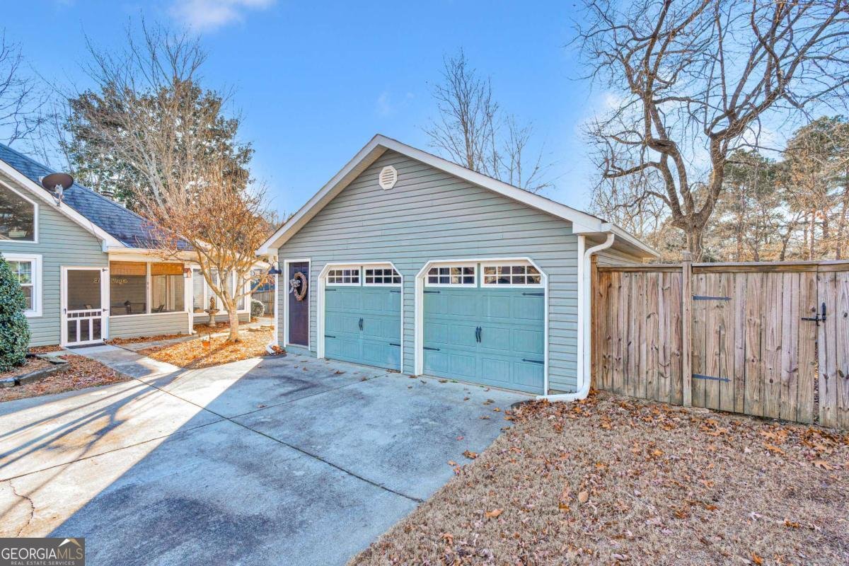 2340 Emerald Drive Loganville - Photo 7