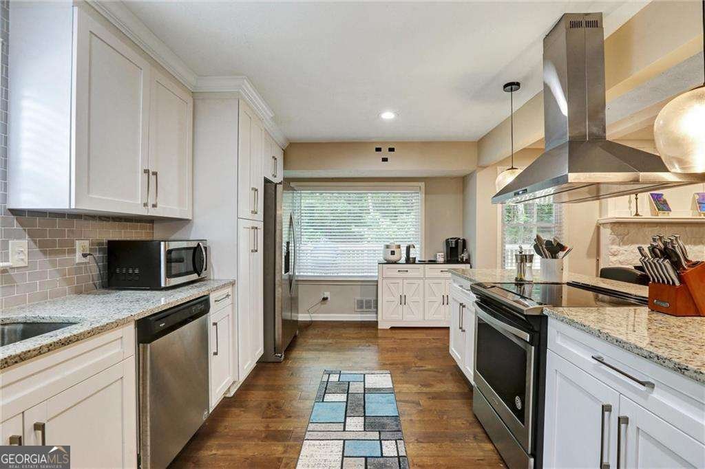 537 Raven Springs Trail Stone Mountain - Photo 16