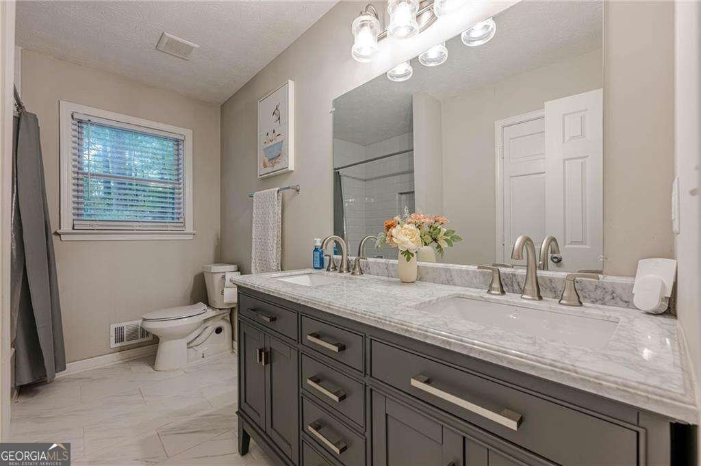 537 Raven Springs Trail Stone Mountain - Photo 18