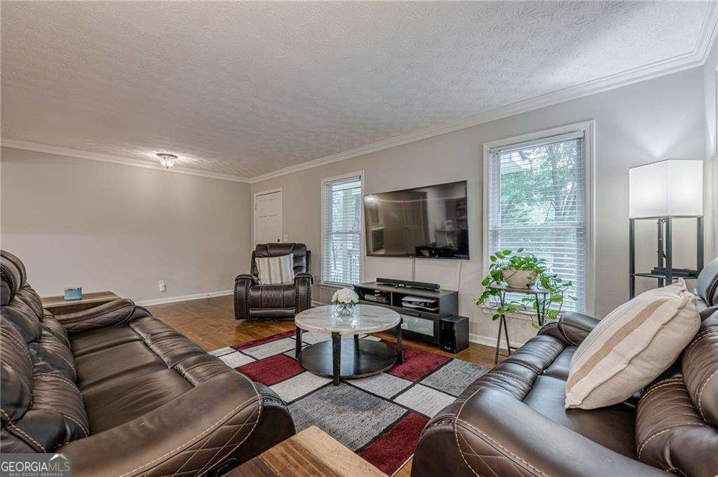 537 Raven Springs Trail Stone Mountain - Photo 8