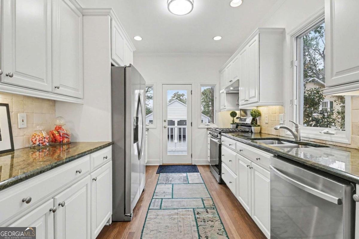 1746 Johnson Road Atlanta - Photo 17