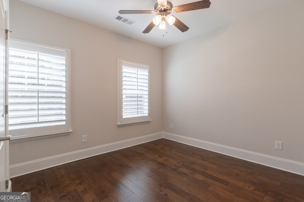 601 Cork Street Woodstock - Photo 33