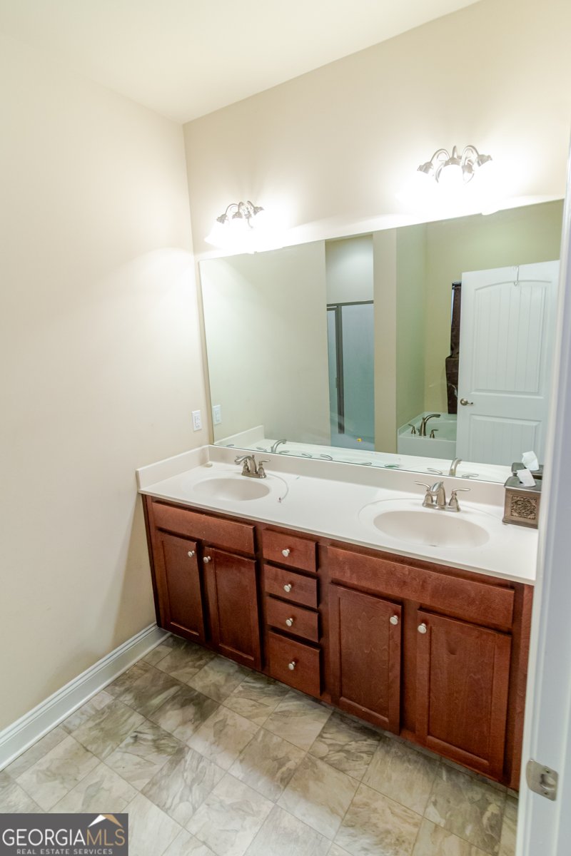 862 Crescent Lane Griffin - Photo 11