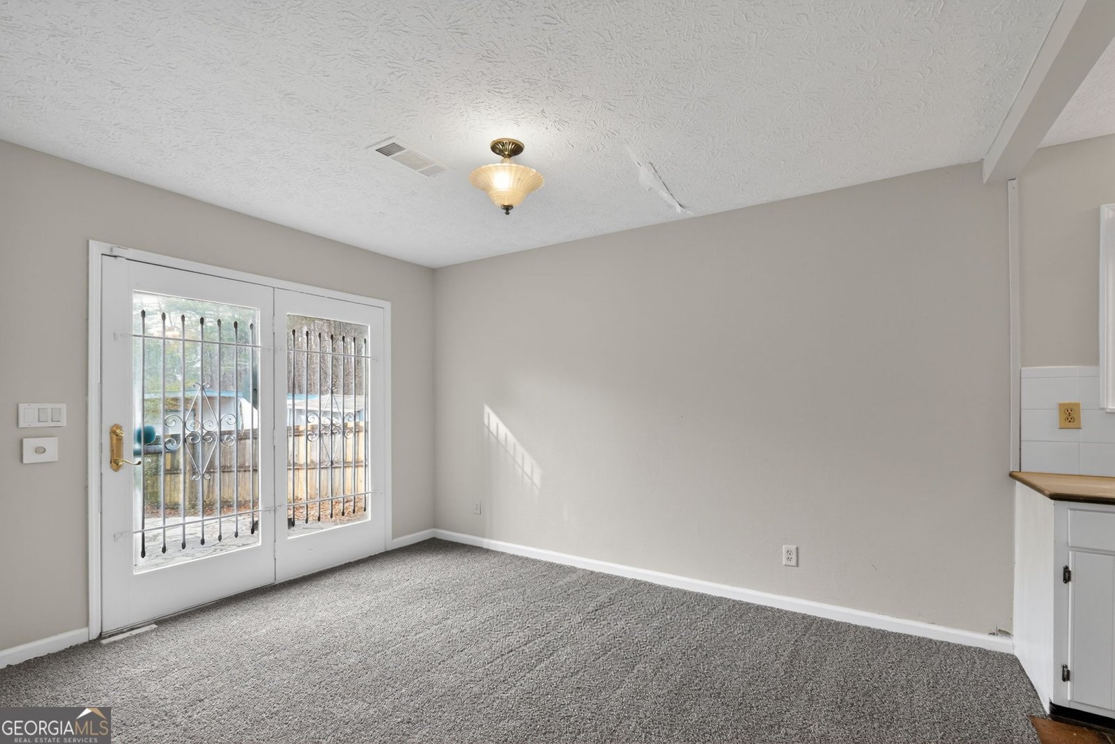 1056 Park Forest Trail Lilburn - Photo 11