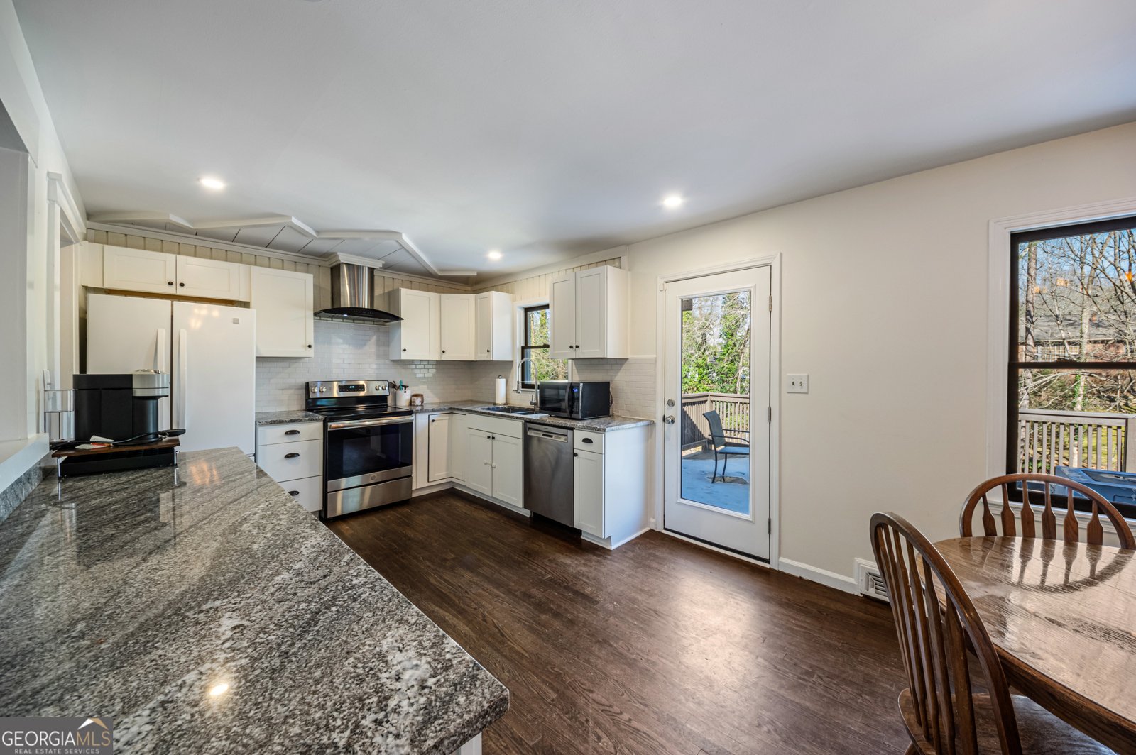 704 Forest Heights Drive Athens - Photo 6