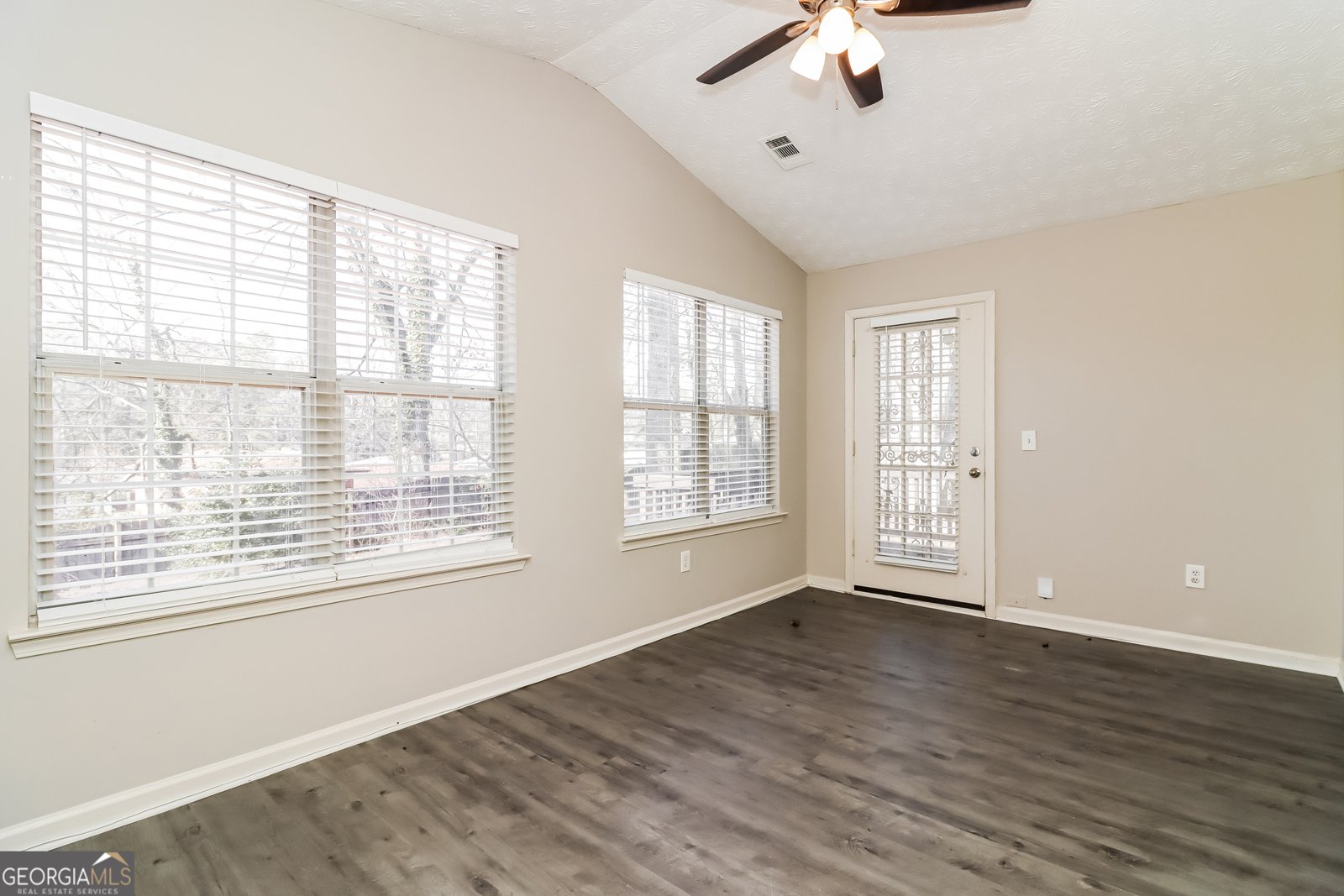 3936 Kenner Drive Atlanta - Photo 17