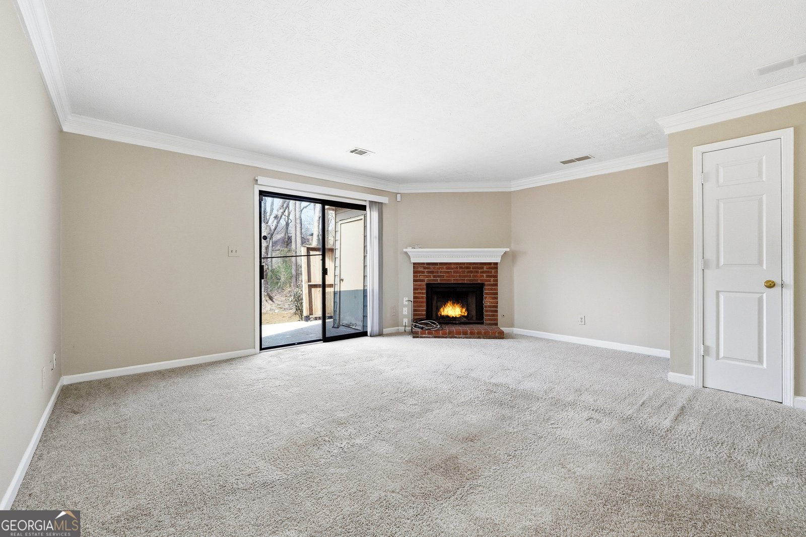 136 Sterling Court Alpharetta - Photo 9