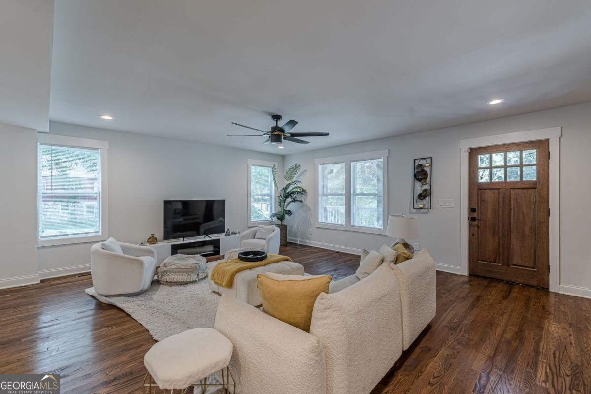 770 Waters Drive Atlanta - Photo 10