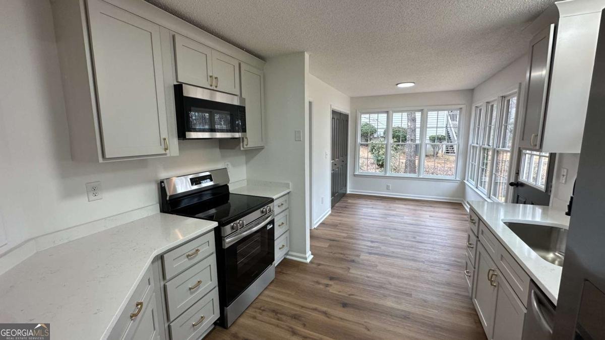 9711 Squirrel Wood Run Douglasville - Photo 12