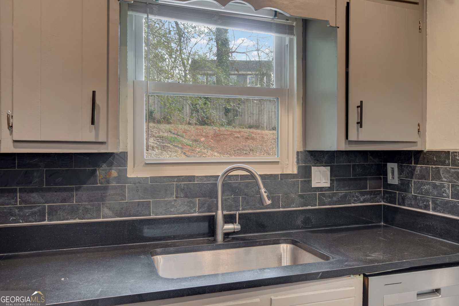 4943 Tivoli Park Court Stone Mountain - Photo 7