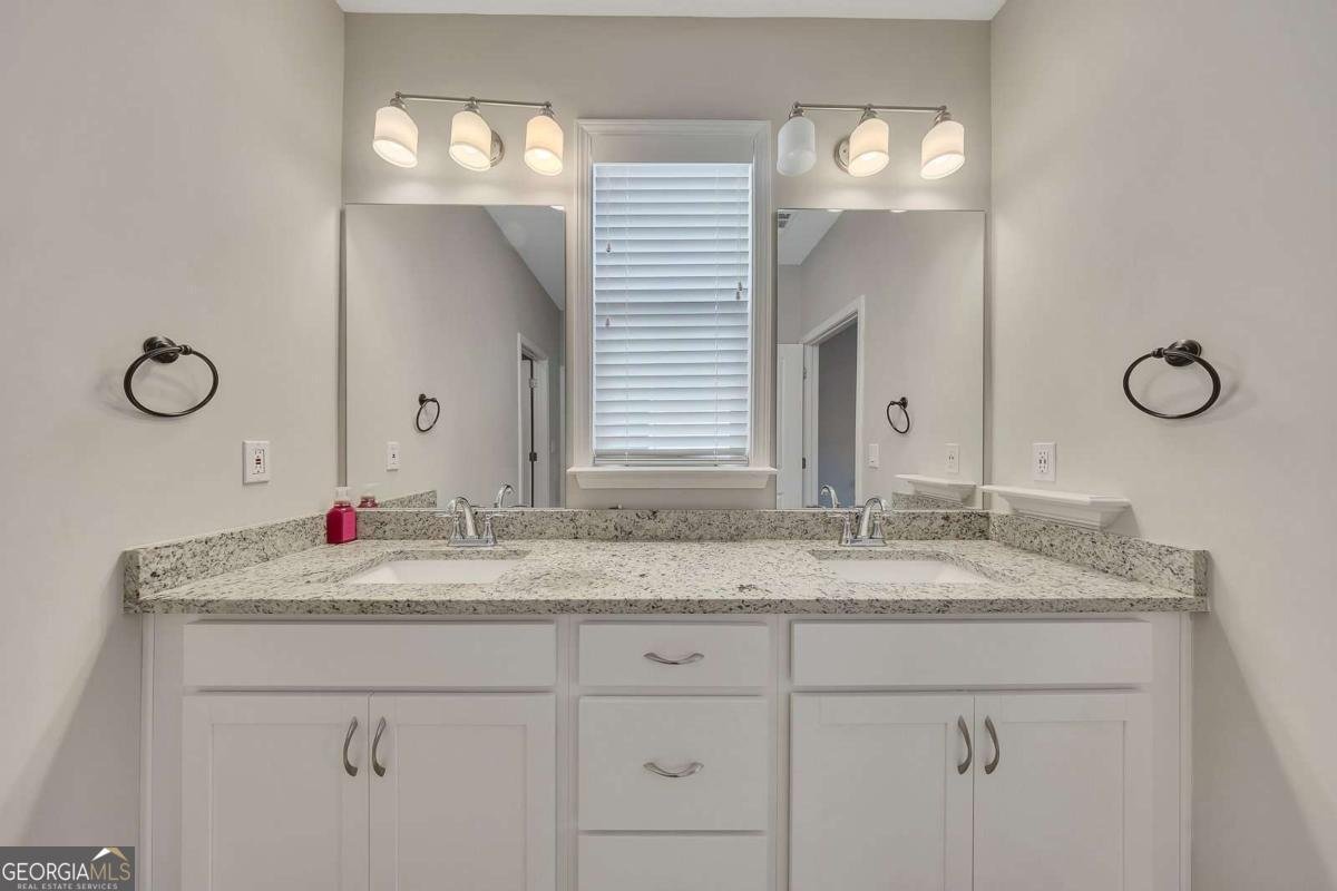 522 Bray Street Woodstock - Photo 29