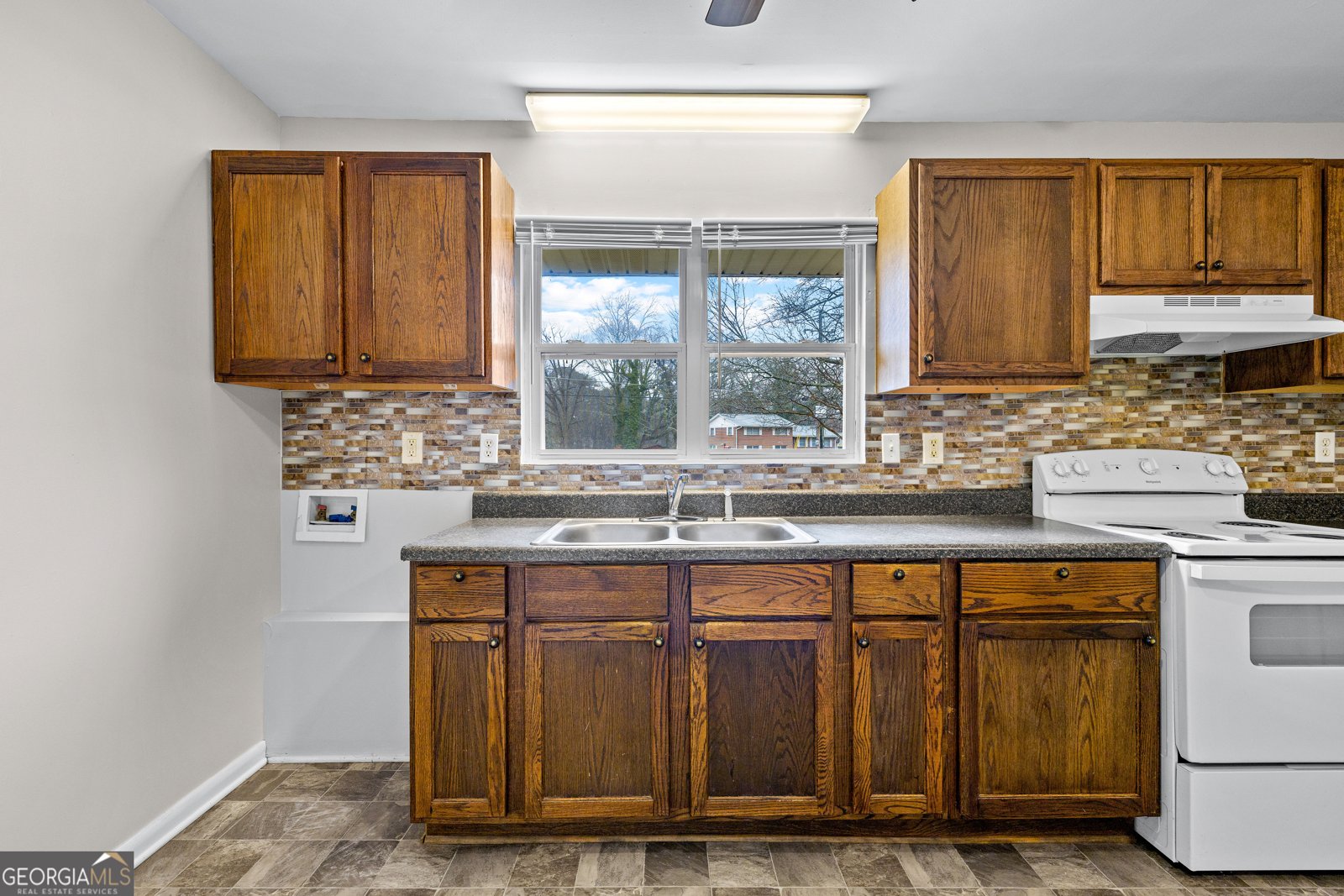 257 Fayetteville Road Fairburn - Photo 10