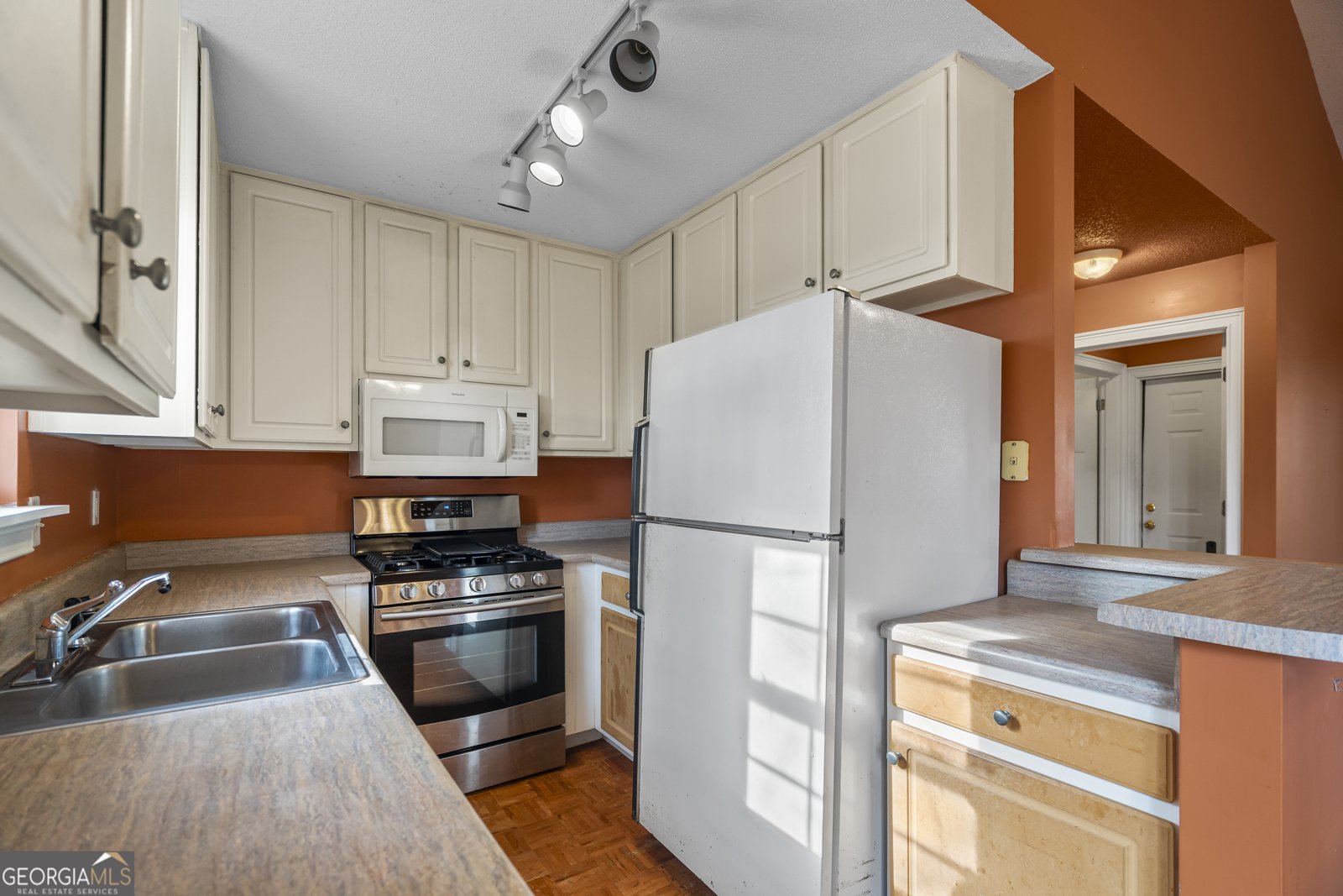 210 Blue Ridge Avenue Demorest - Photo 13