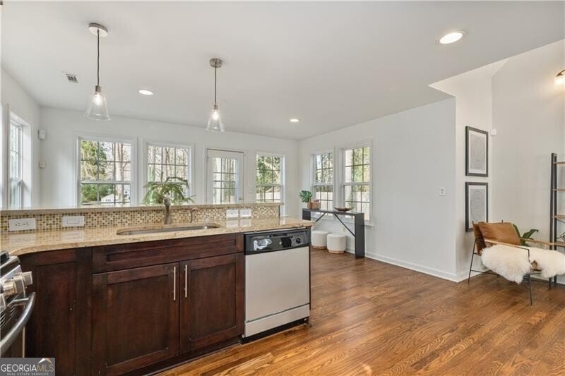 1498 Deerwood Drive Decatur - Photo 13