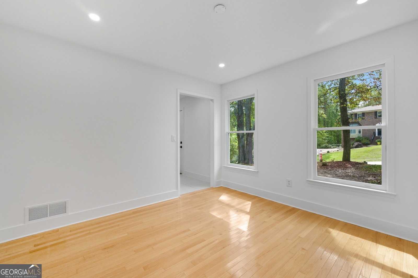 51 Queen Anne Drive Mableton - Photo 10