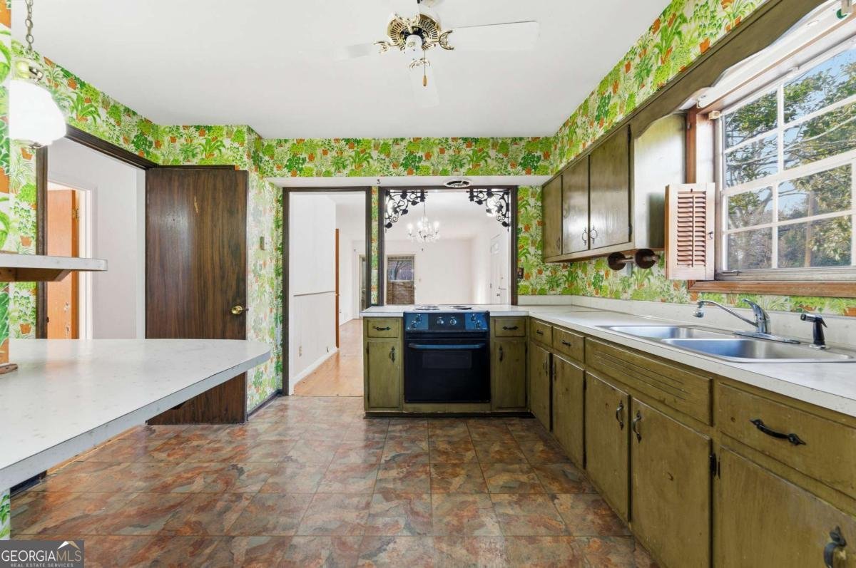 1887 Robinhill Court Tucker - Photo 12