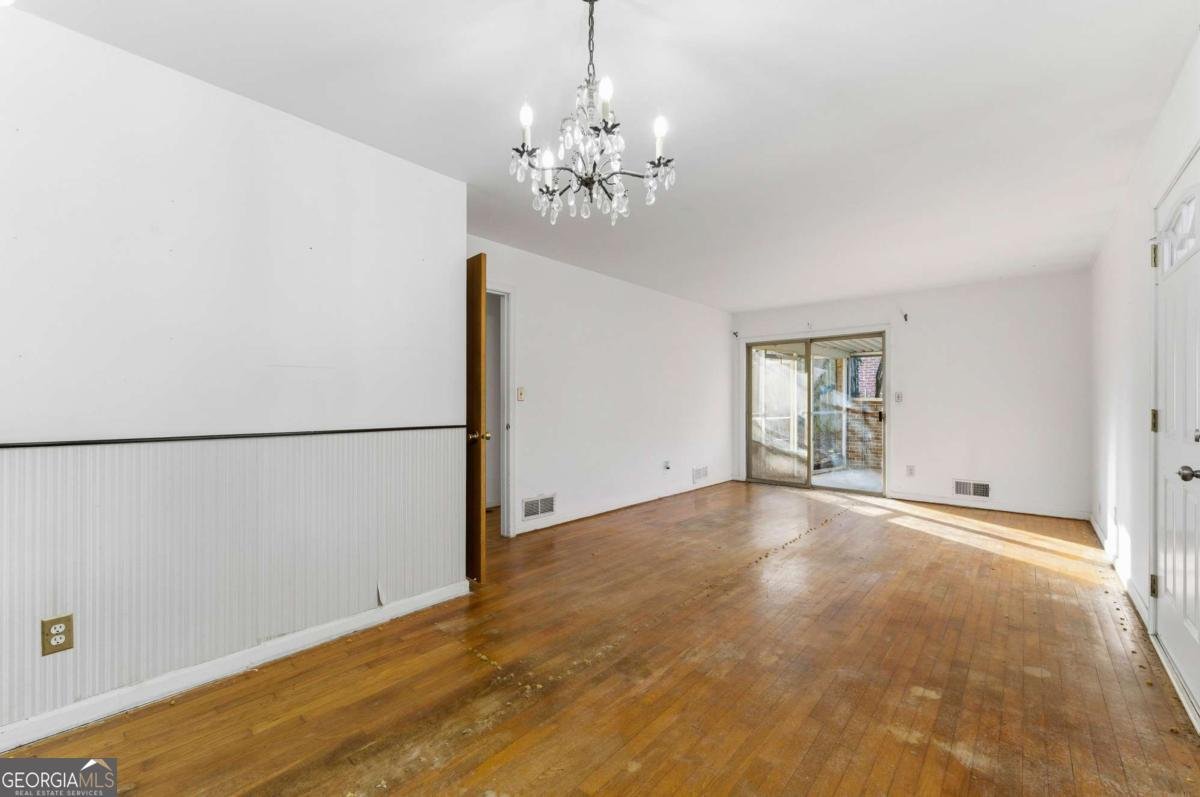 1887 Robinhill Court Tucker - Photo 8