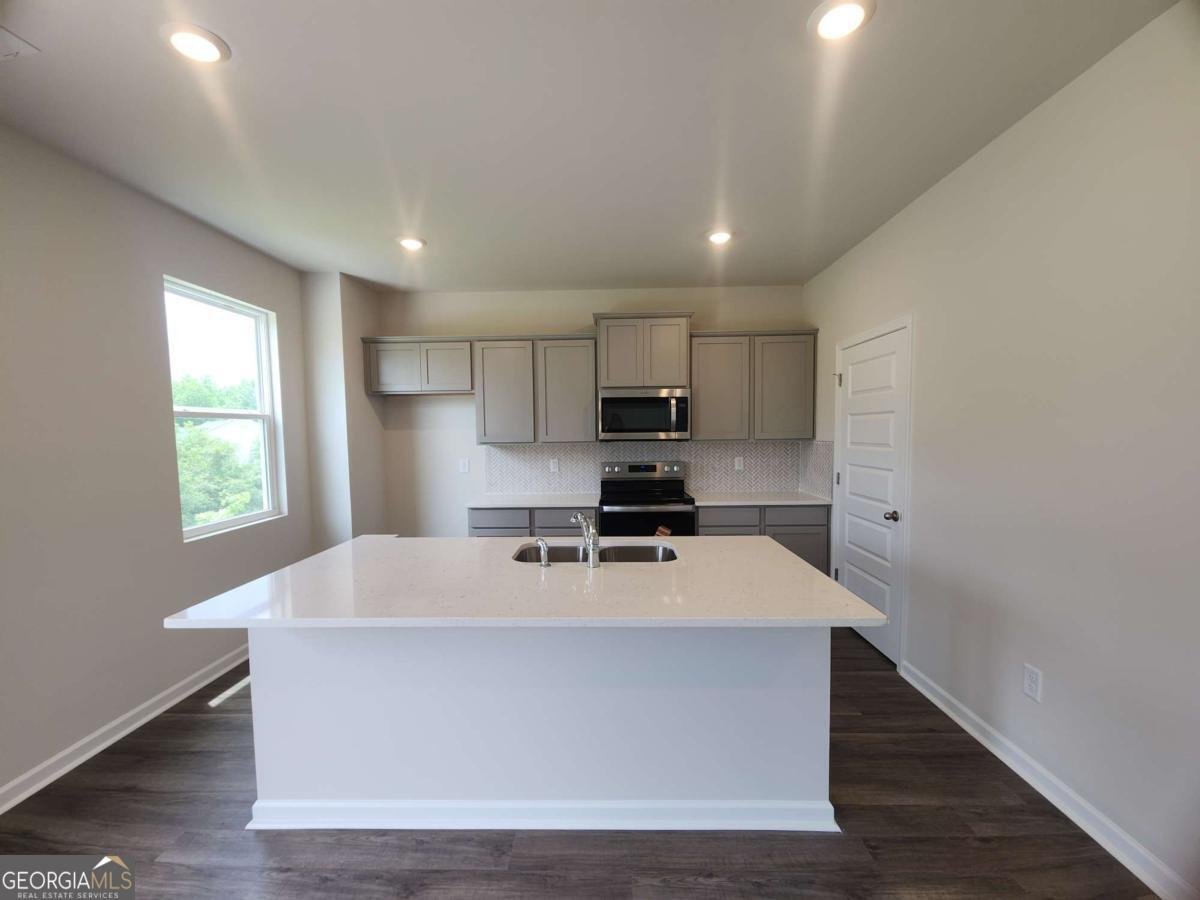 146 Aster Locust Grove - Photo 8