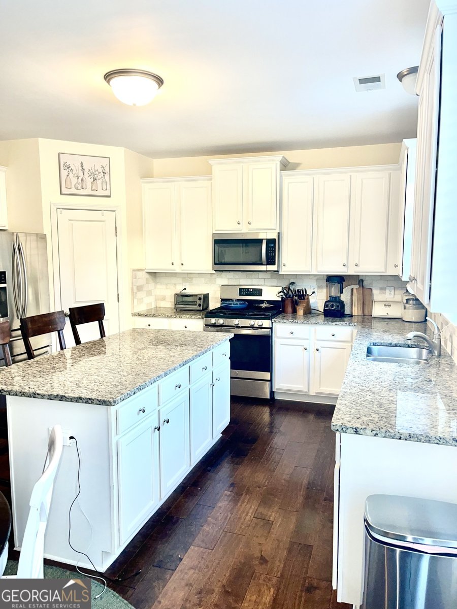 1402 Balvaird Drive Lawrenceville - Photo 8