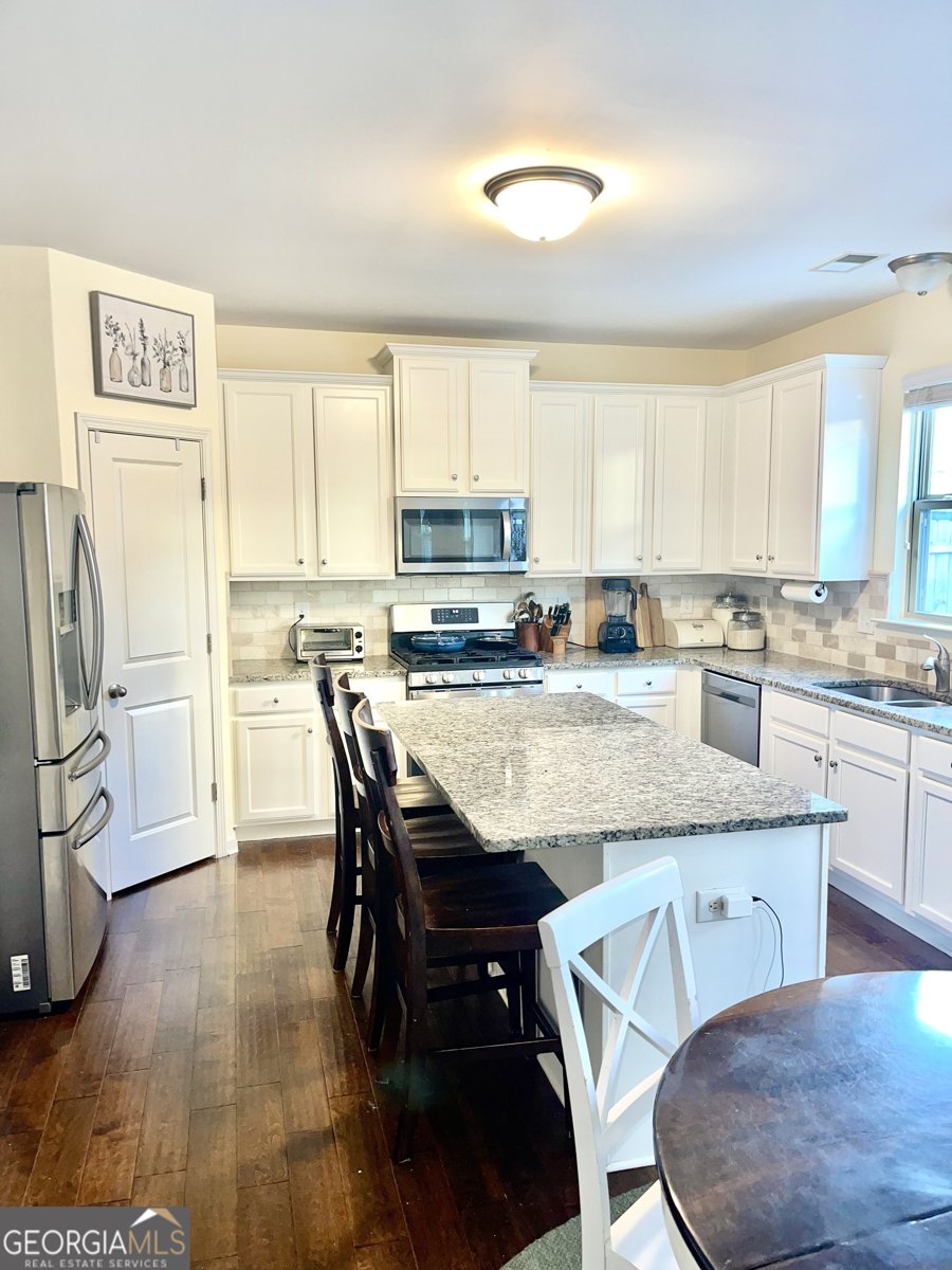 1402 Balvaird Drive Lawrenceville - Photo 9