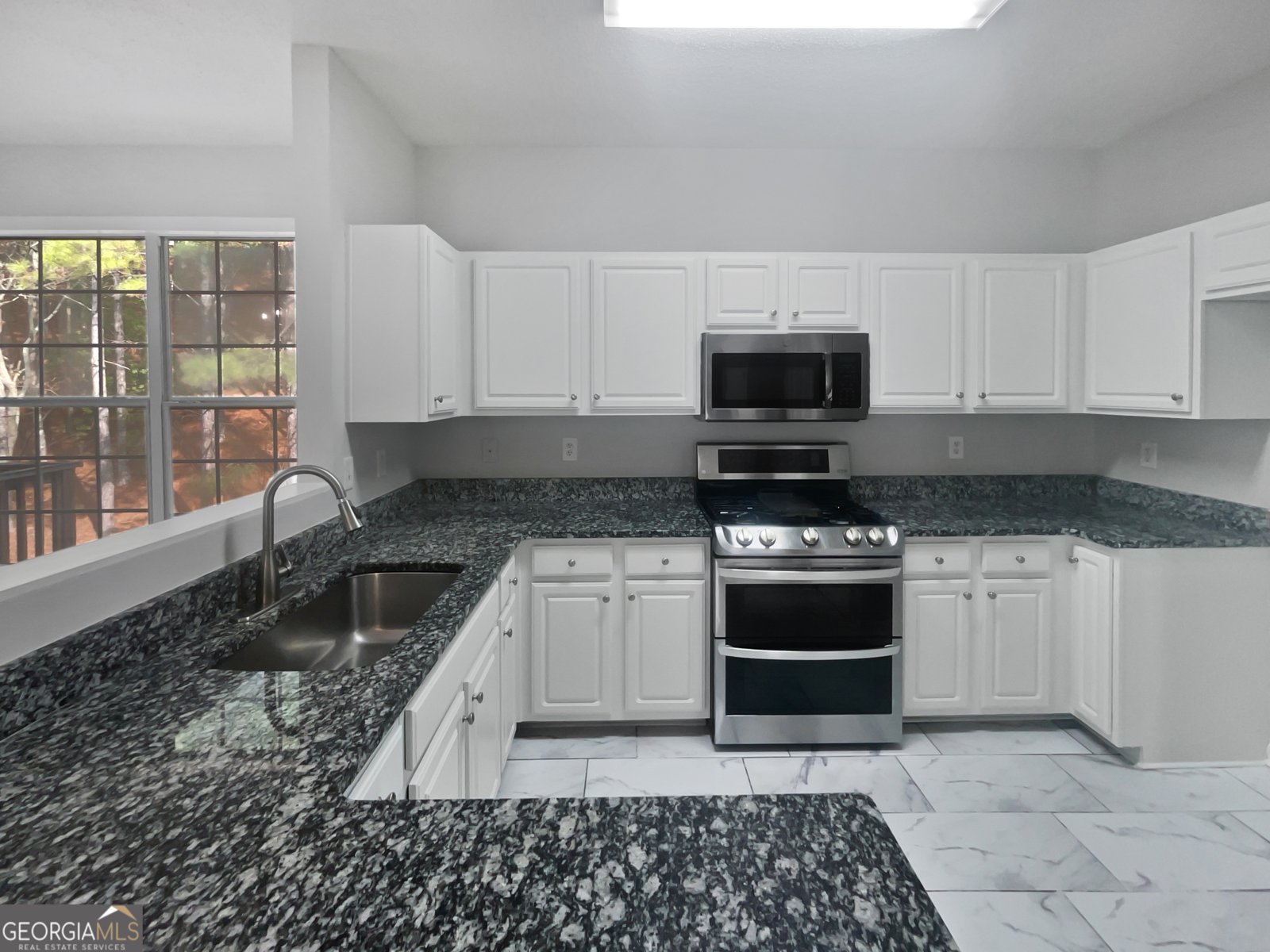 212 Riverstone Commons Circle Canton - Photo 6