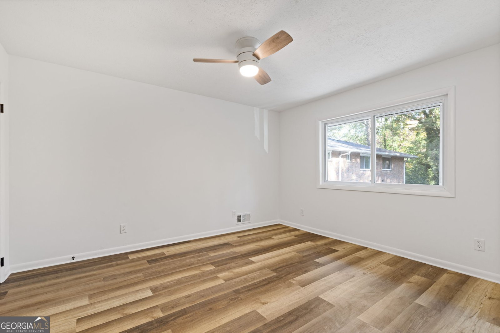 2414 Peachwood Circle Atlanta - Photo 17