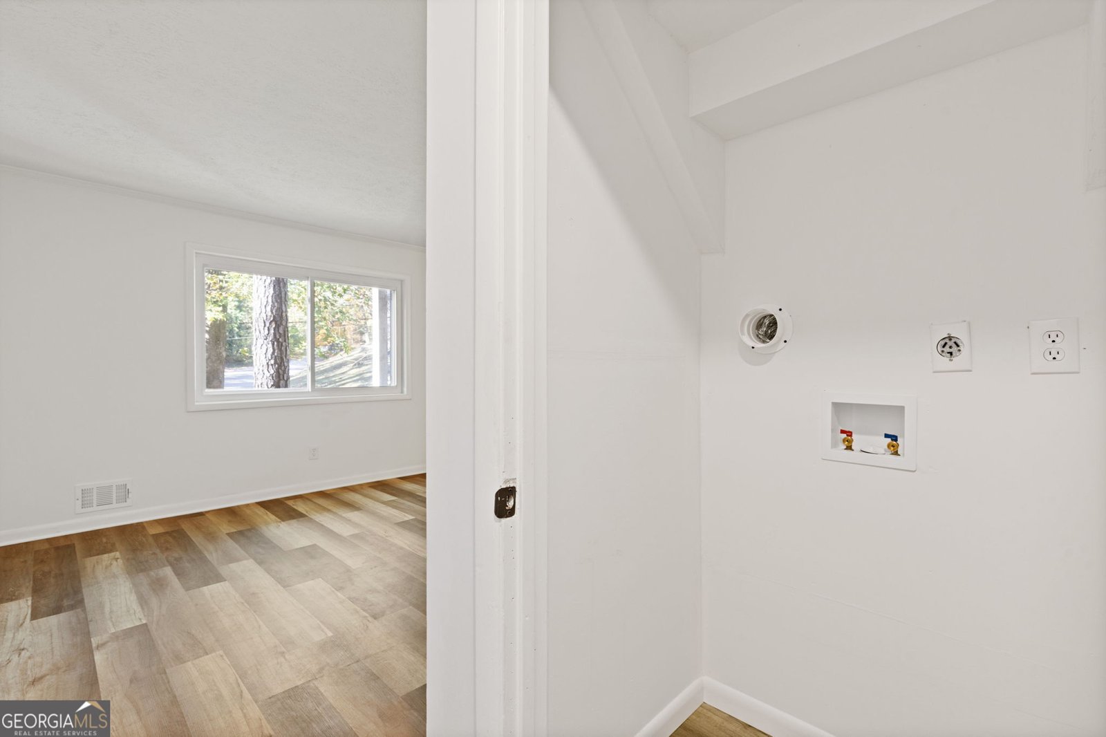 2414 Peachwood Circle Atlanta - Photo 8