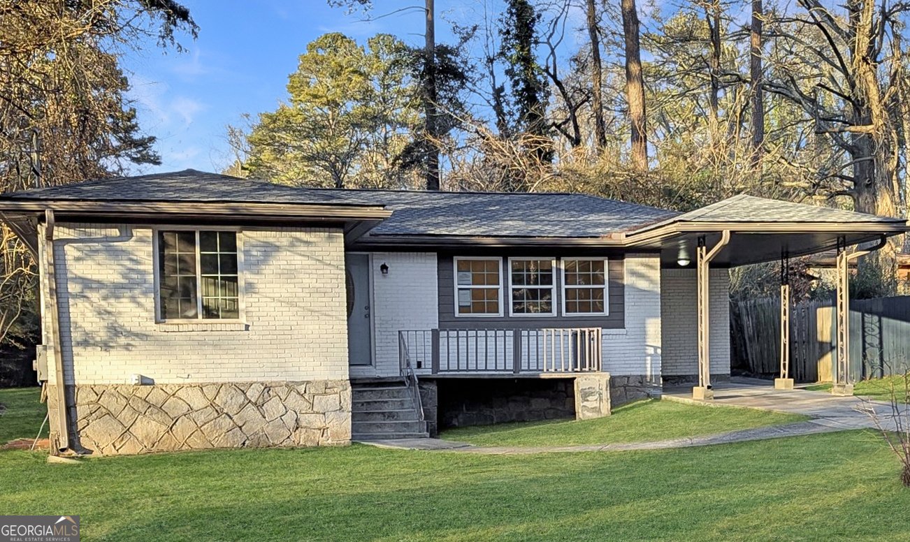 3340 Pinehill Drive Decatur - Photo 1