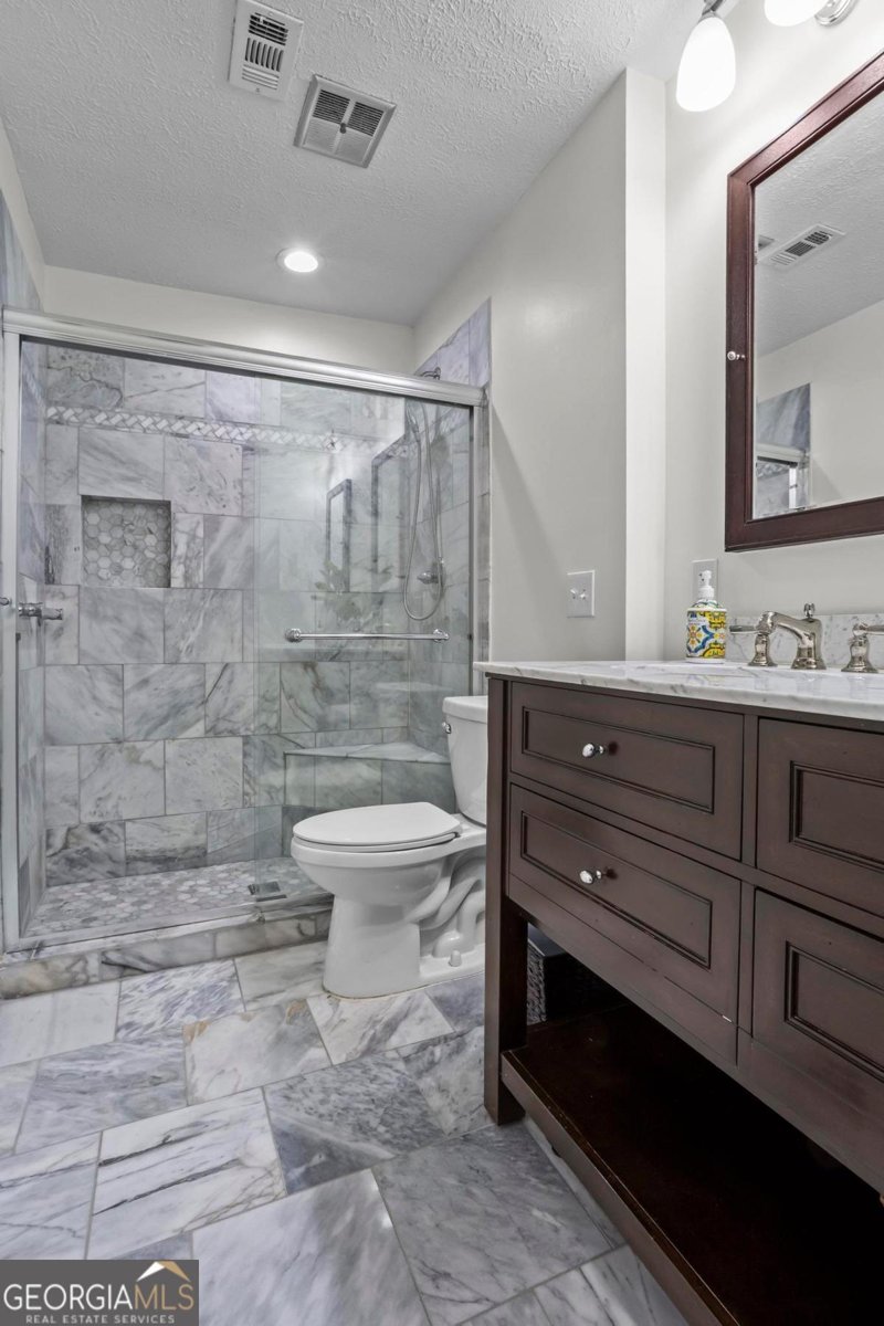 682 Highland Court Marietta - Photo 19