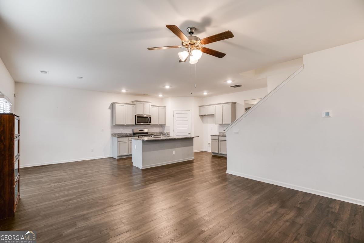 1545 Brangus Drive Stockbridge - Photo 9