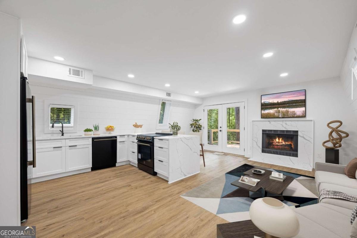 1243 Hooper Road Cleveland - Photo 6