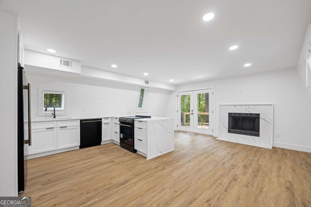 1243 Hooper Road Cleveland - Photo 7