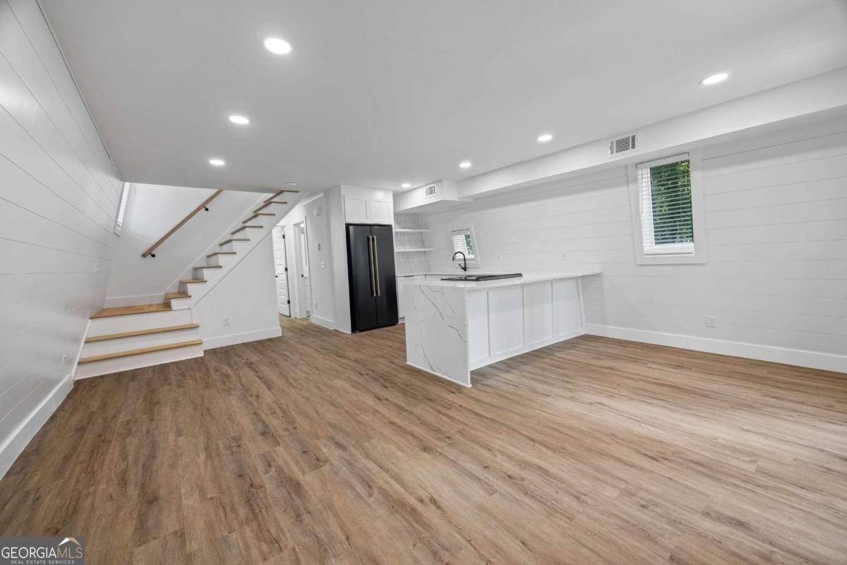 1243 Hooper Road Cleveland - Photo 8