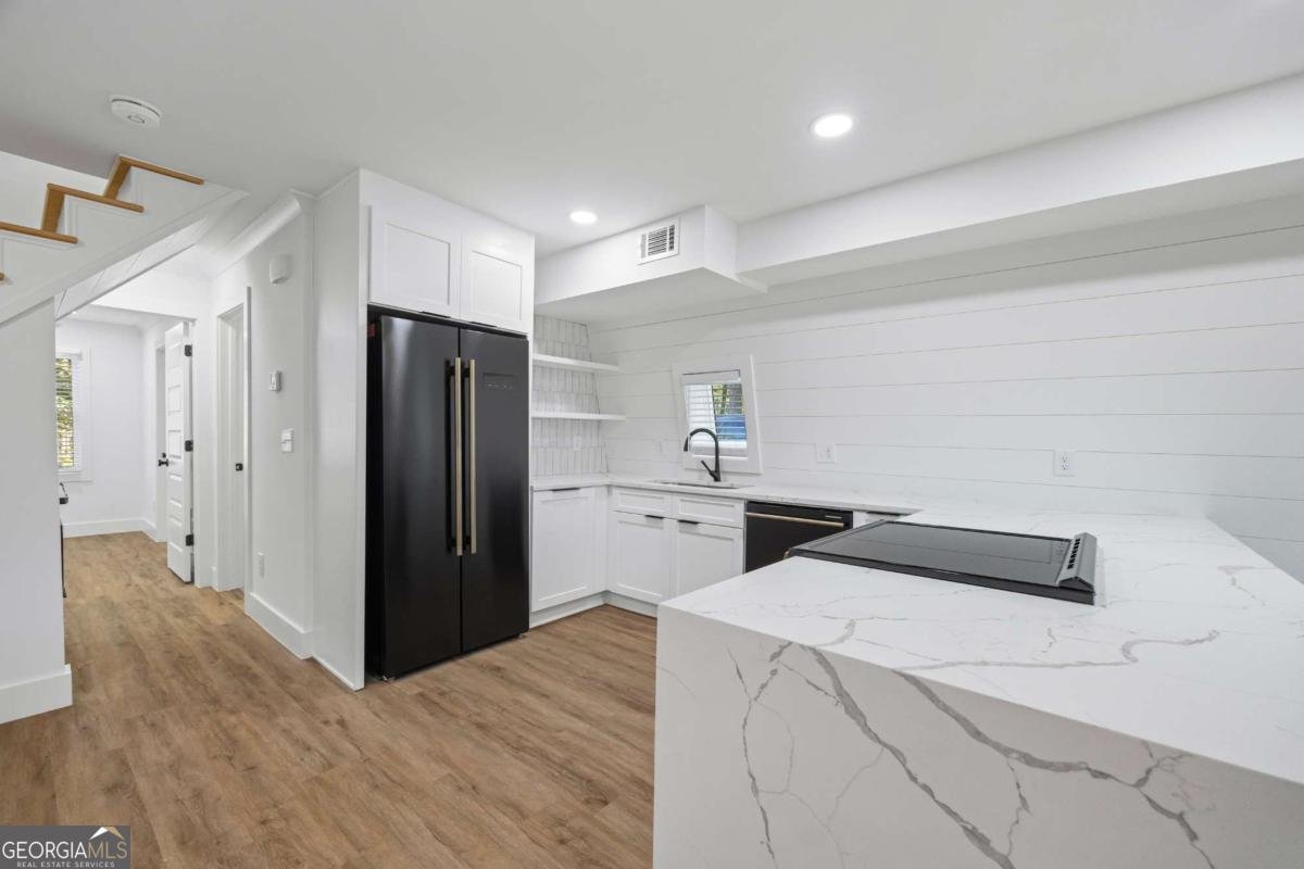 1243 Hooper Road Cleveland - Photo 9