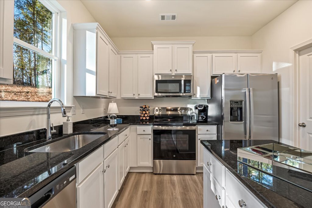 1512 Aralynn Court Conyers - Photo 9