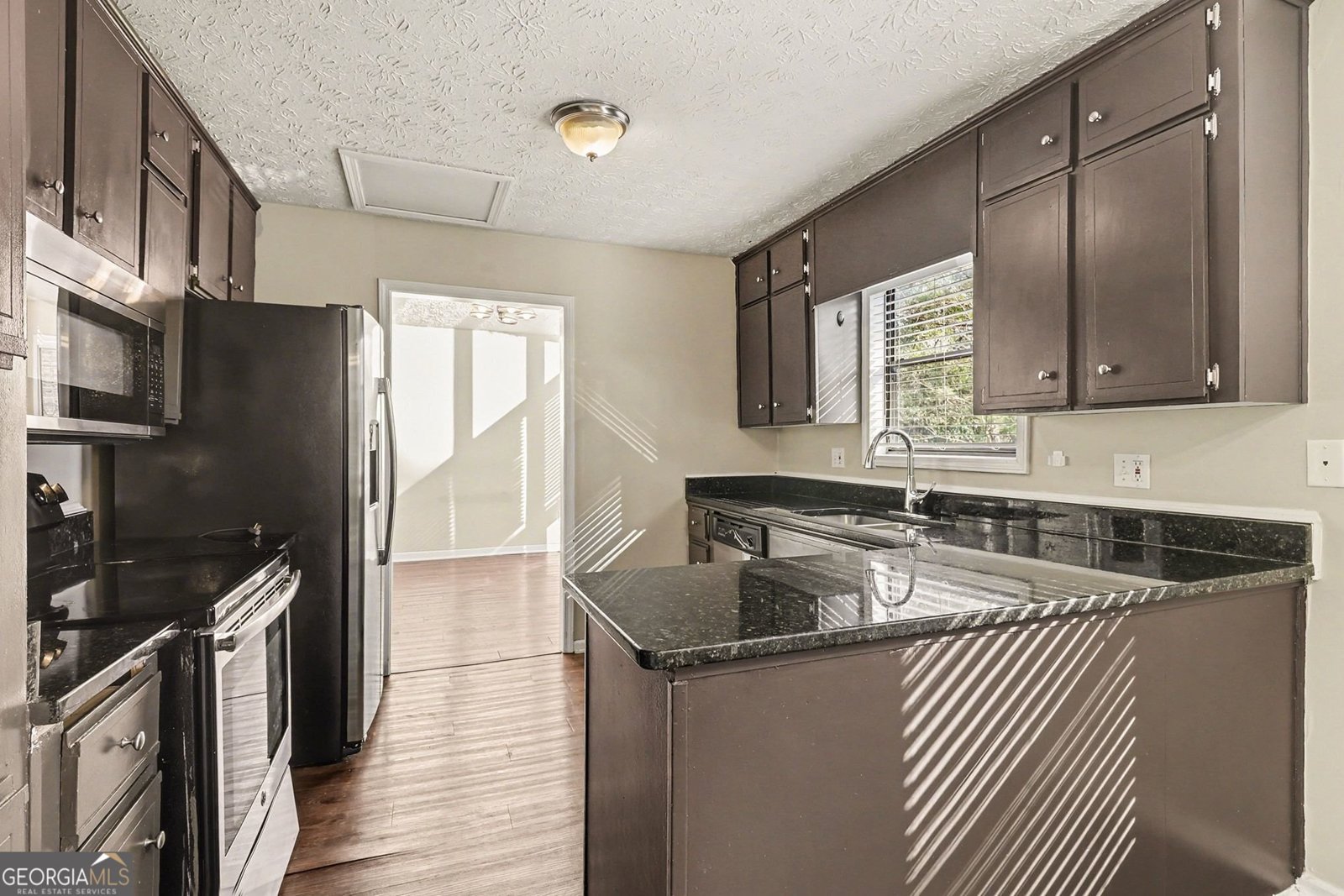 10780 Shagbark Trail Roswell - Photo 11