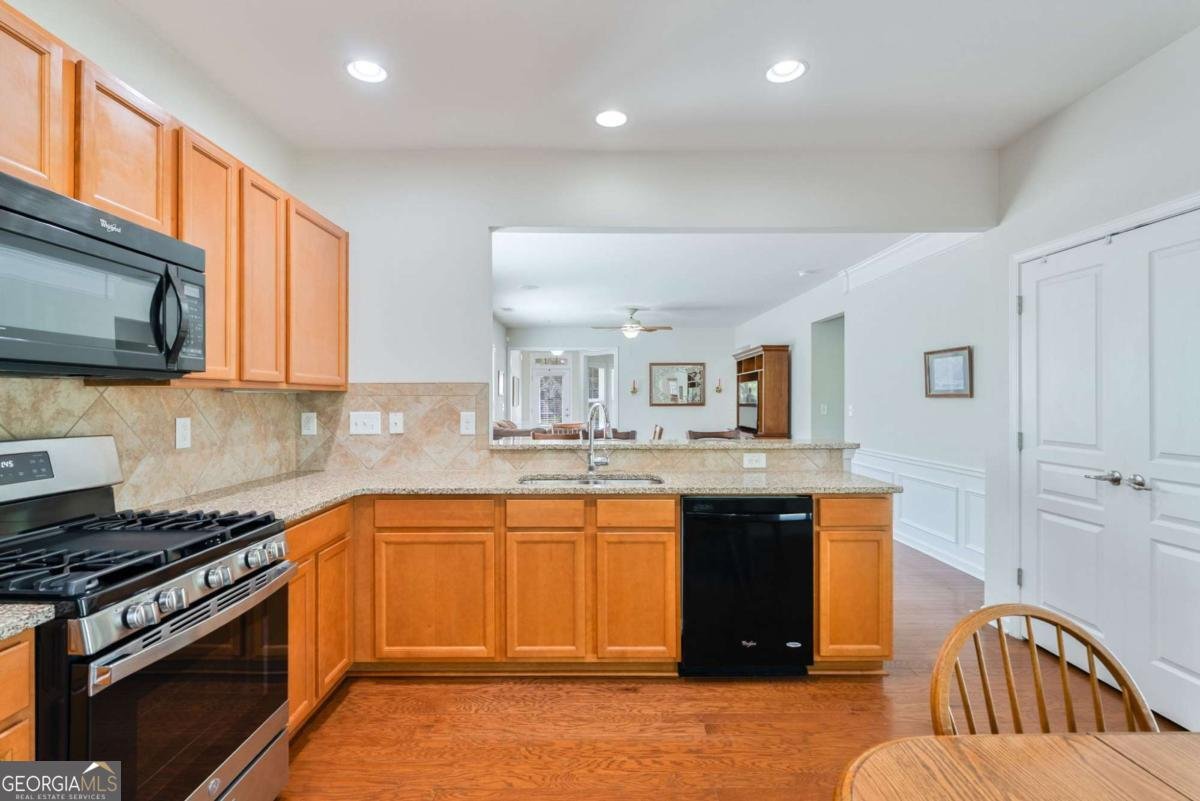 329 Sandy Springs Drive Griffin - Photo 28