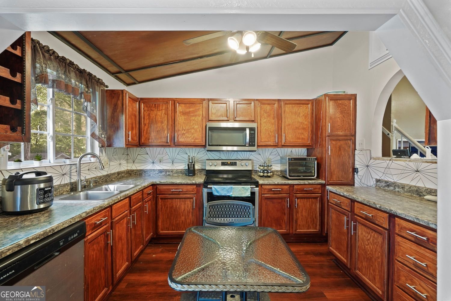 884 Forest Path Stone Mountain - Photo 9