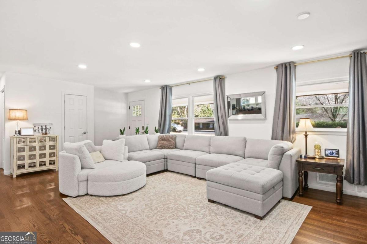 310 Brook Drive Atlanta - Photo 6