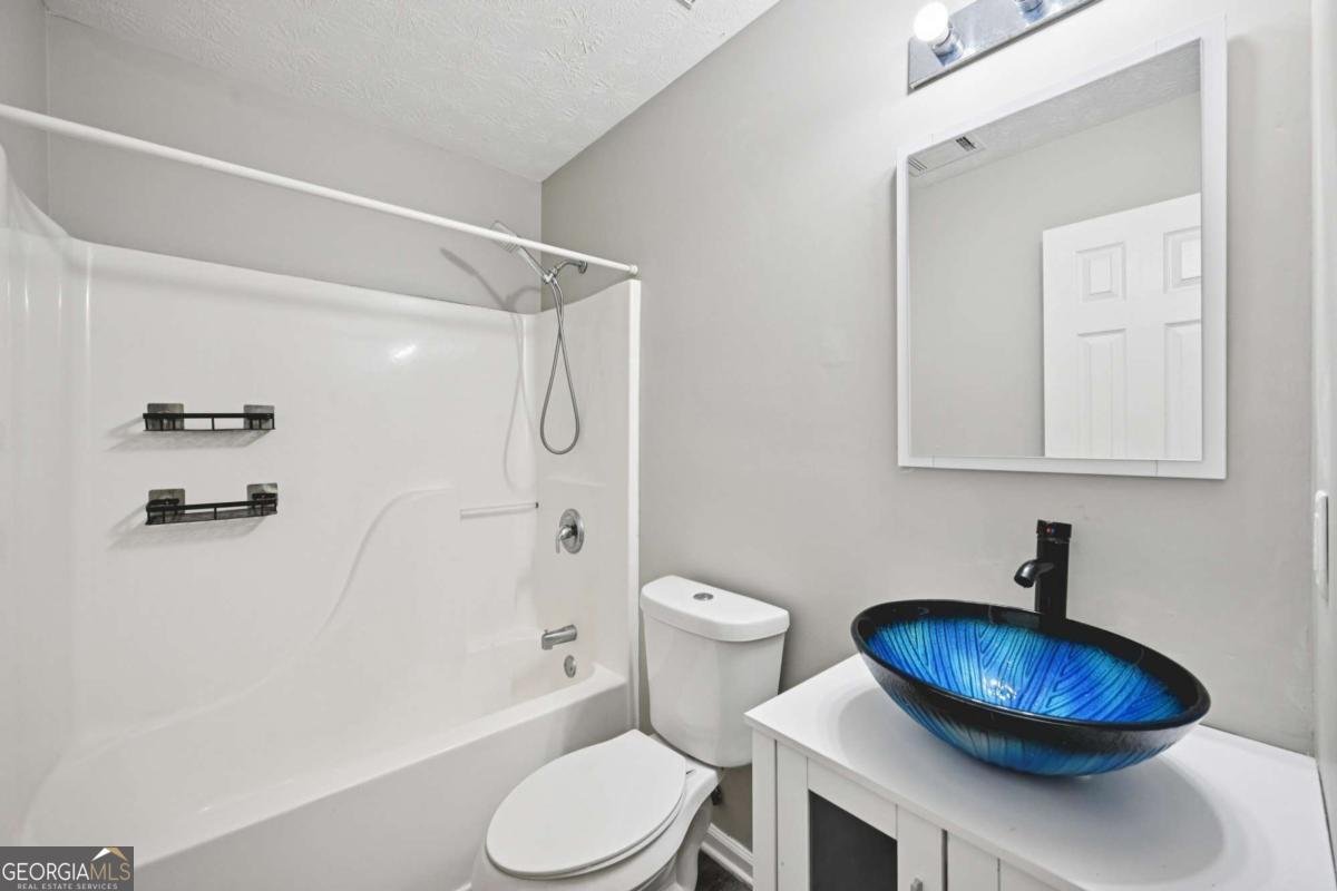 25 Castlehill Court Covington - Photo 18