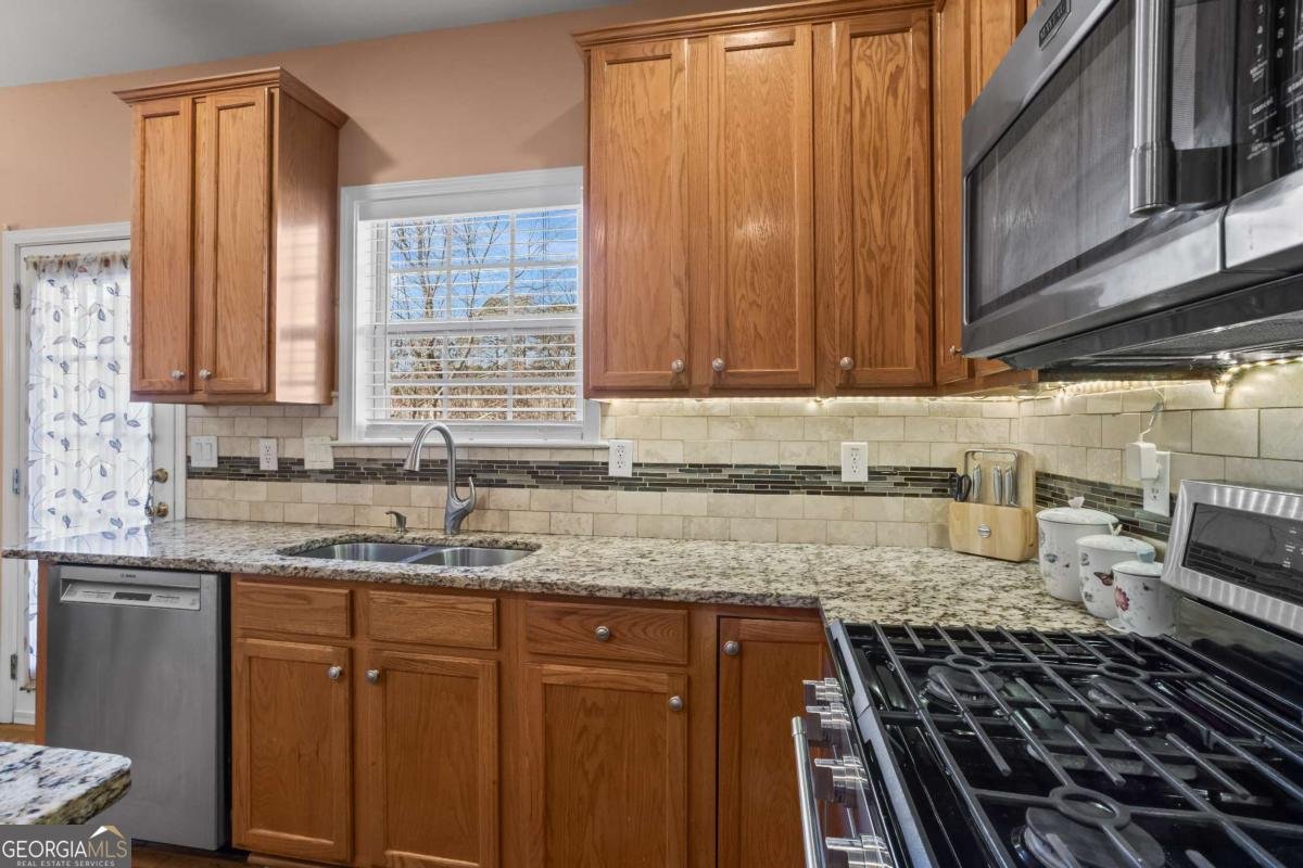 1728 Hampton Woods Way Lawrenceville - Photo 13