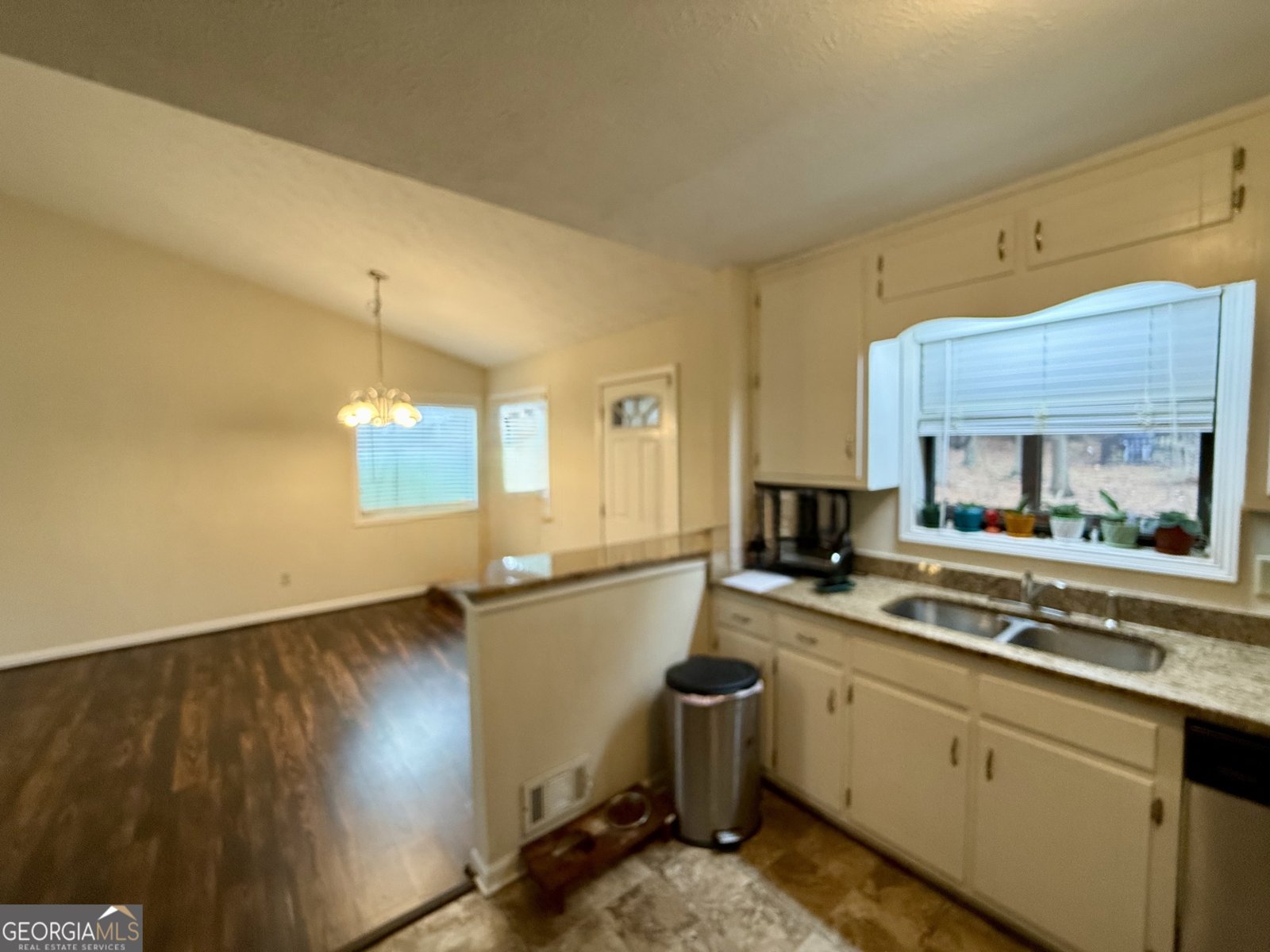 6035 Stone Wood Drive Kennesaw - Photo 10