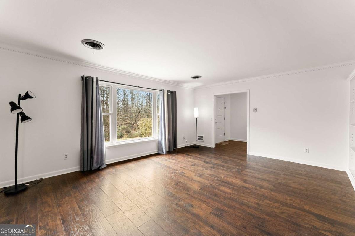 1002 Dixon Drive Gainesville - Photo 9